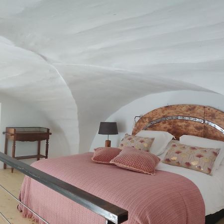 Charme Et Authenticite Dans Une Ferme. Lourmarin Eksteriør bilde